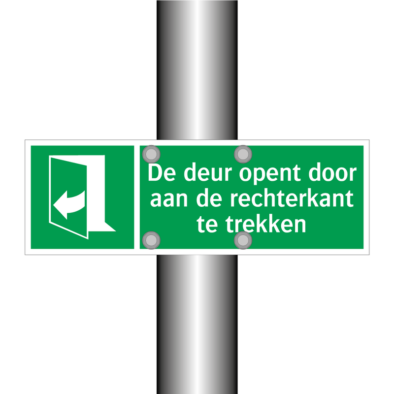 De deur opent door aan de rechterkant te trekken