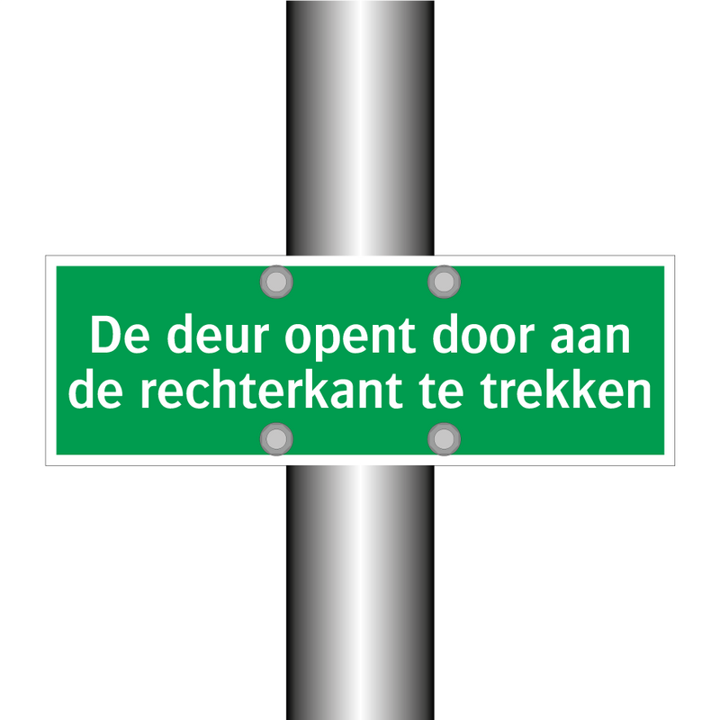 De deur opent door aan de rechterkant te trekken