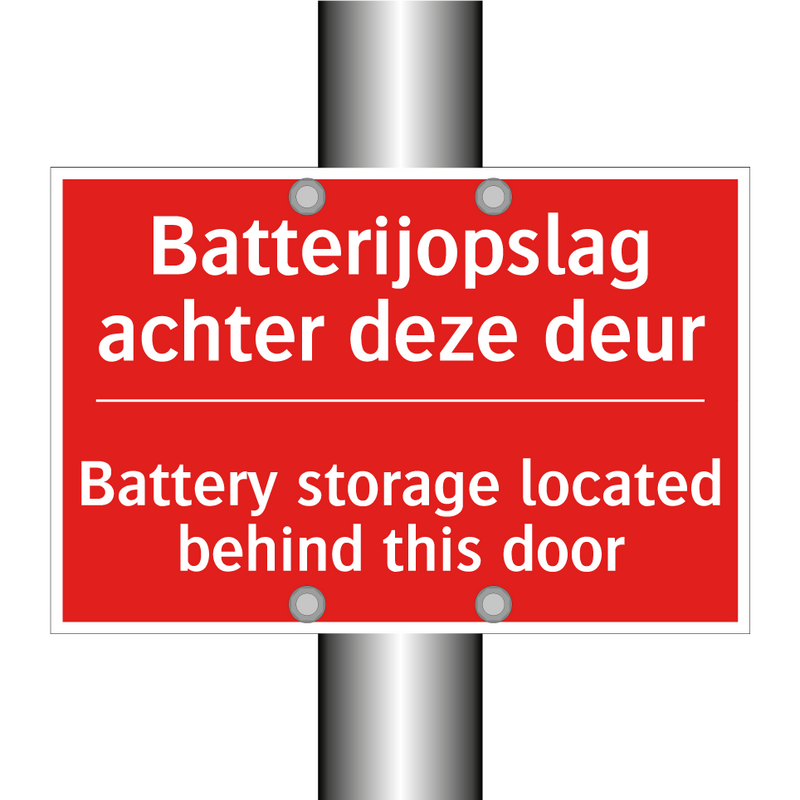 Batterijopslag achter deze deur - Battery storage located behind this door