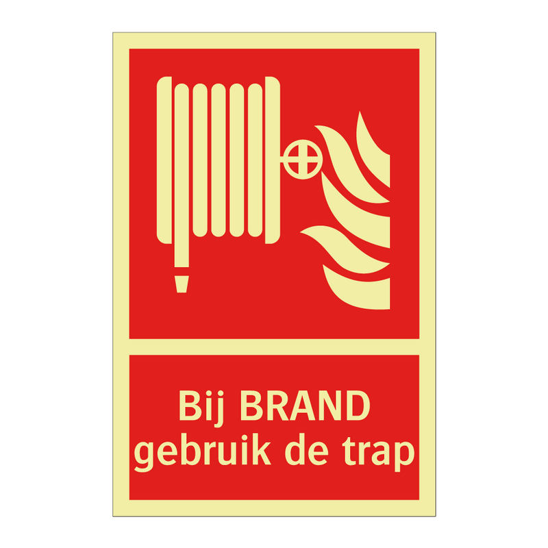 Bij BRAND gebruik de trap