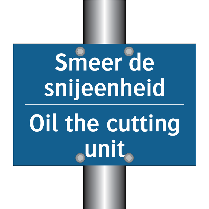 Smeer de snijeenheid - Oil the cutting unit & Smeer de snijeenheid - Oil the cutting unit