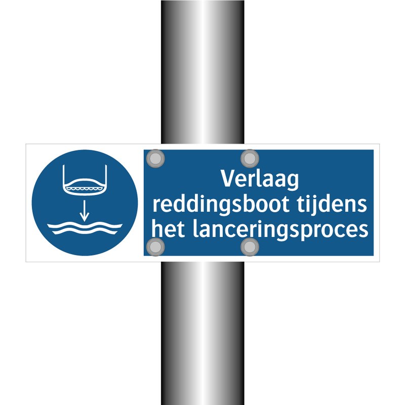 Verlaag reddingsboot tijdens het lanceringsproces