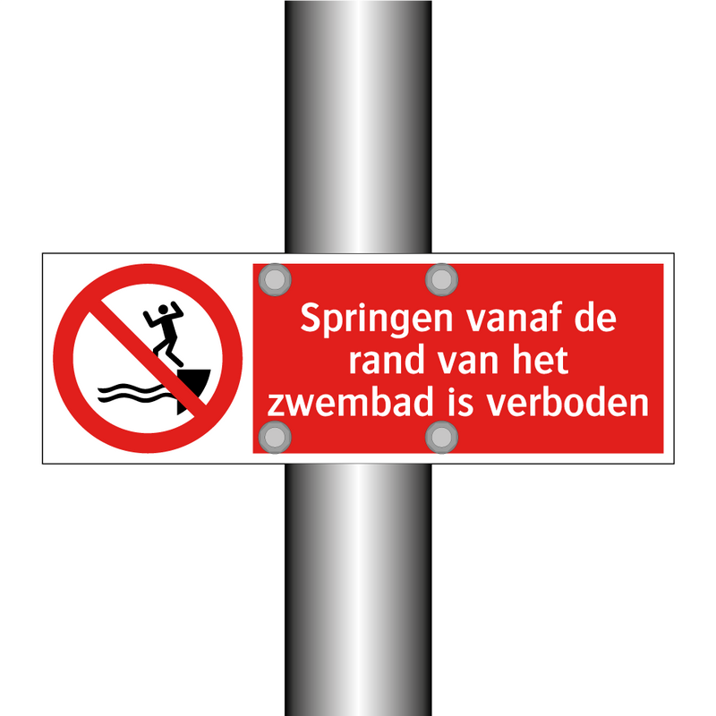 Springen vanaf de rand van het zwembad is verboden